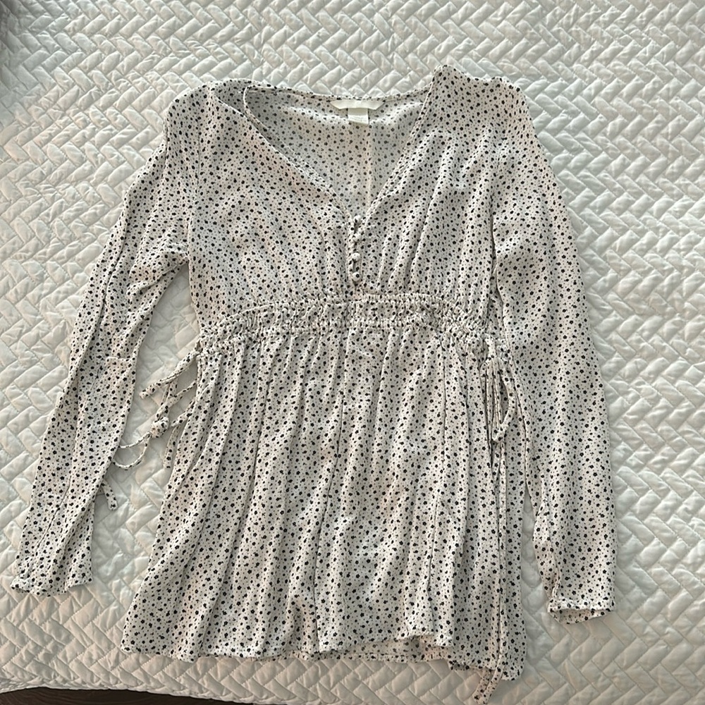 H&M maternity blouse